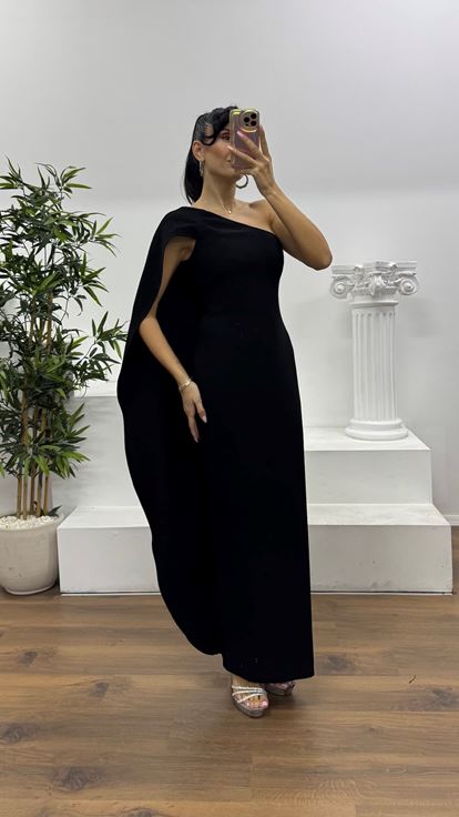 Siyah Tek Kol Özel Tasarım Abiye Elbise